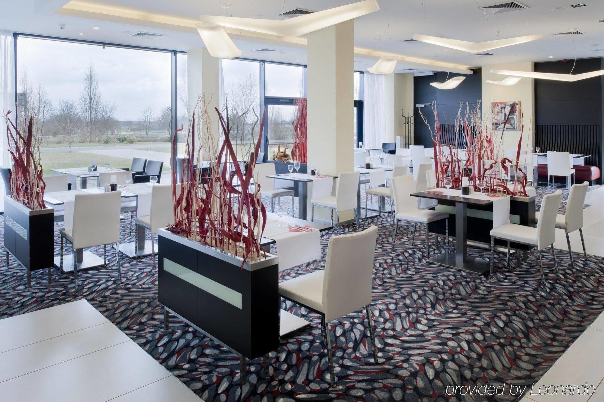 Holiday Inn Prague Airport, An Ihg Hotel Restaurace fotografie